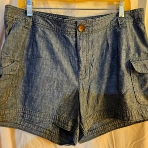 Gap light cotton shorts